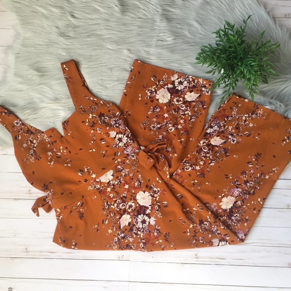 Xhilaration Jumpsuit Floral Size Medium